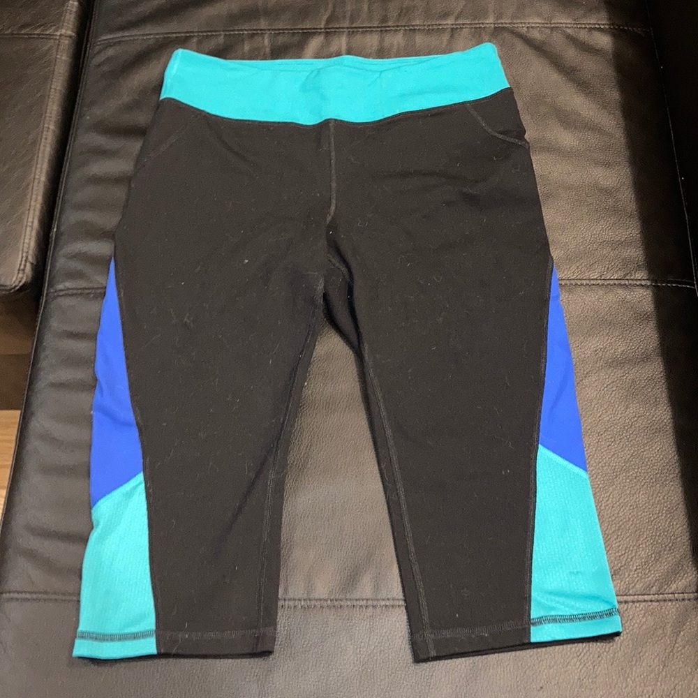 Tek Gear Skimmer Capri leggings